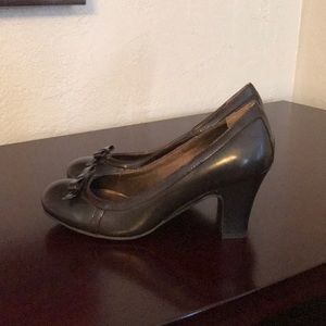 Brown Round Toe Pumps